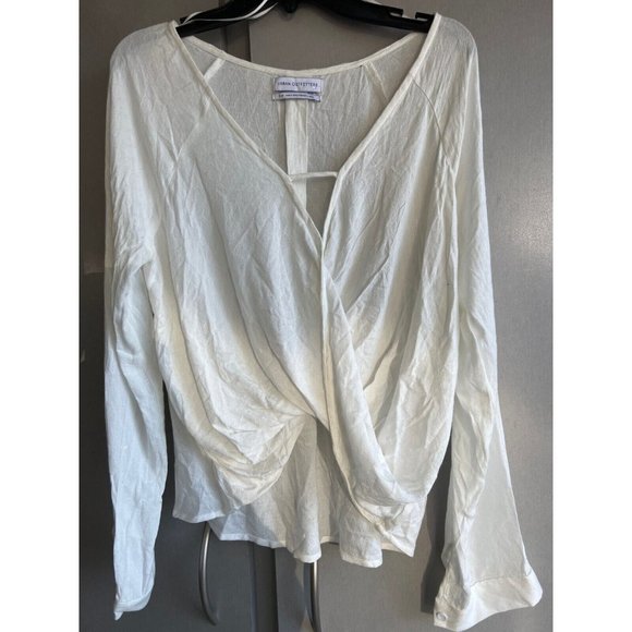 Urban Outfitters Tops - Urban Outfitters Boho Chic Twist Front Top Womens Size S Ivory